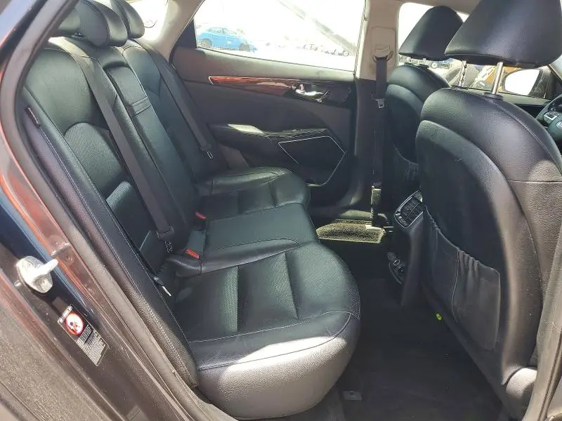 2017 KIA CADENZA PREMIUM  