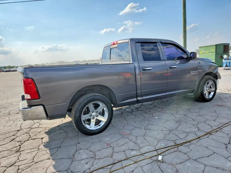 2013 RAM 1500 SLT  