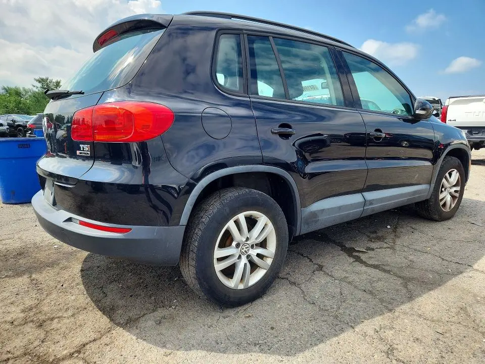 2016 VOLKSWAGEN TIGUAN S  