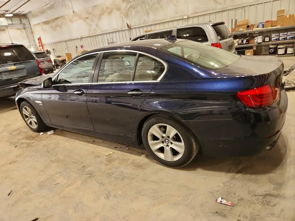 2012 BMW 528 XI  