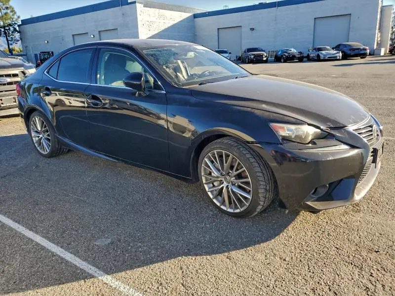 2016 LEXUS IS 200T  