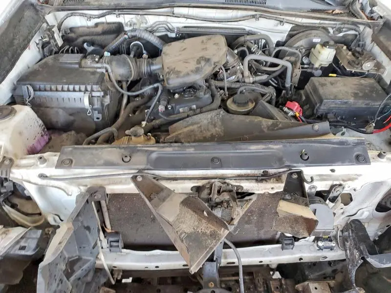 2017 TOYOTA TACOMA SR  