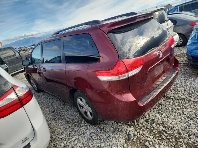 2011 TOYOTA SIENNA LE  