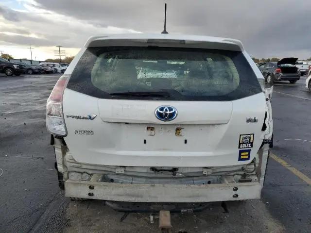 2016 TOYOTA PRIUS V FIVE  