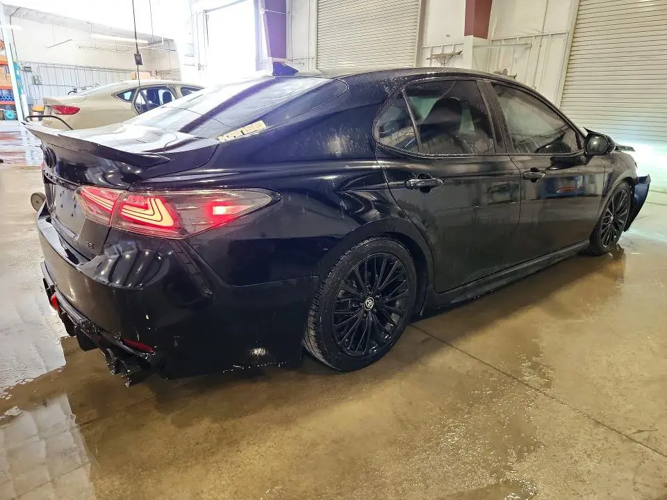 2020 TOYOTA CAMRY SE NIGHTSHADE  