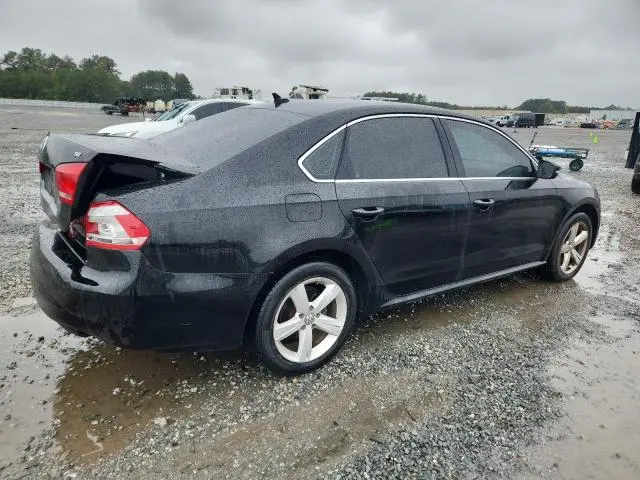 2013 VOLKSWAGEN PASSAT SE  