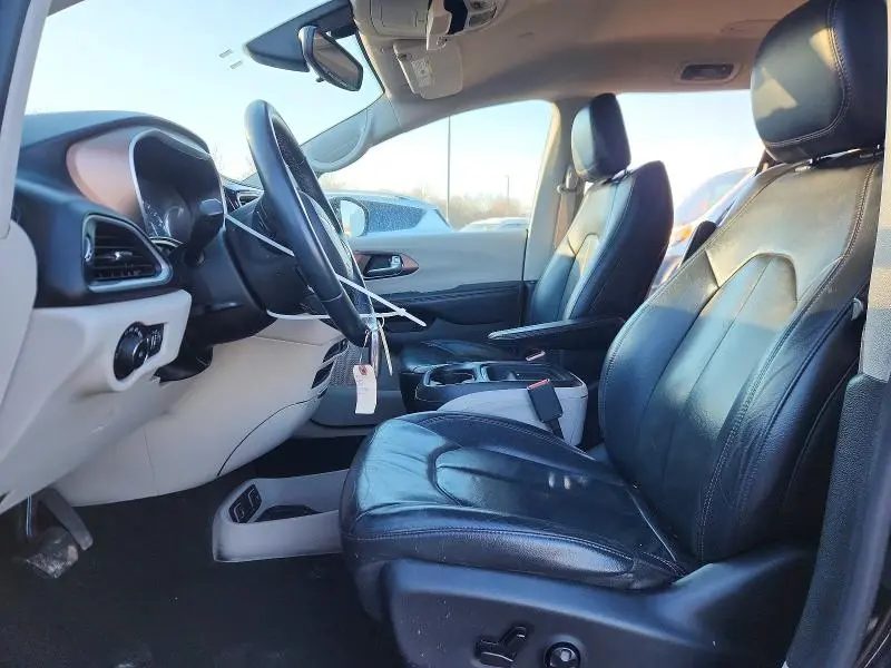 2017 CHRYSLER PACIFICA TOURING L  