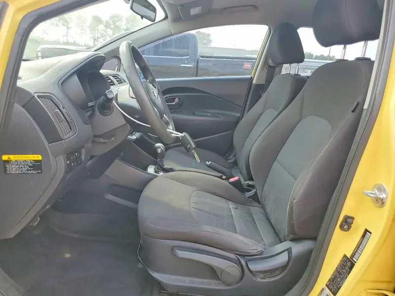 2016 KIA RIO LX  