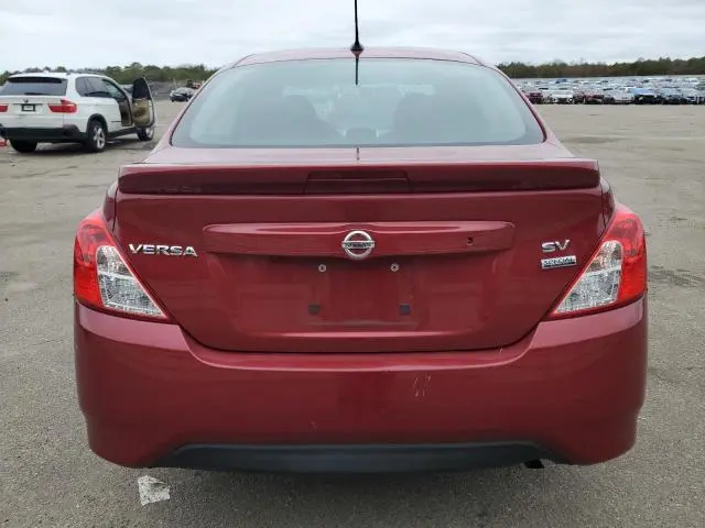 2018 NISSAN VERSA S