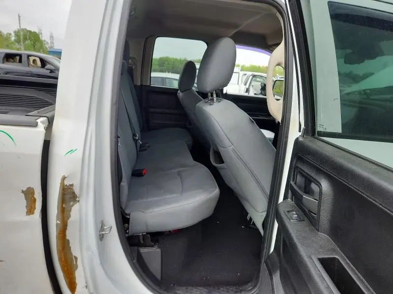 2014 RAM 1500 ST  