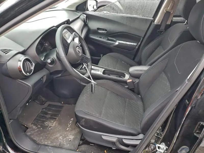 2023 NISSAN KICKS SV  