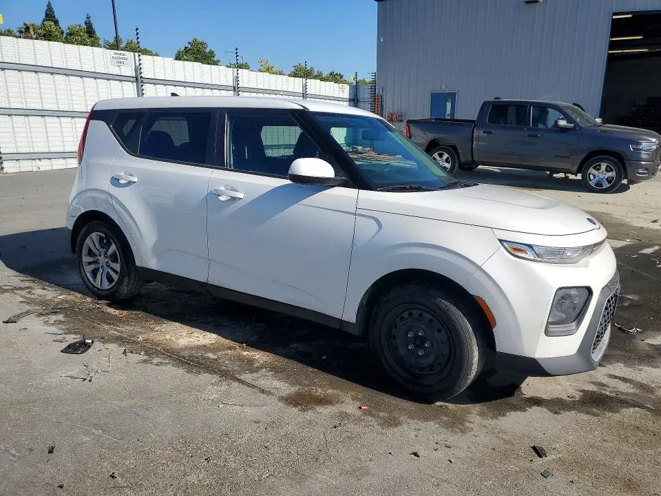 2020 KIA SOUL LX  