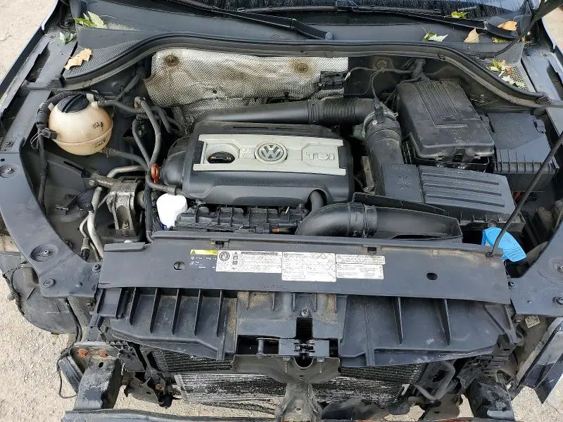 2013 VOLKSWAGEN TIGUAN S  