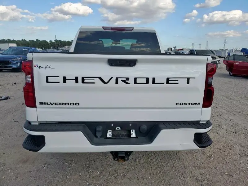 2023 CHEVROLET SILVERADO C1500 CUSTOM  