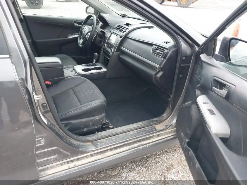 2013 TOYOTA CAMRY SE