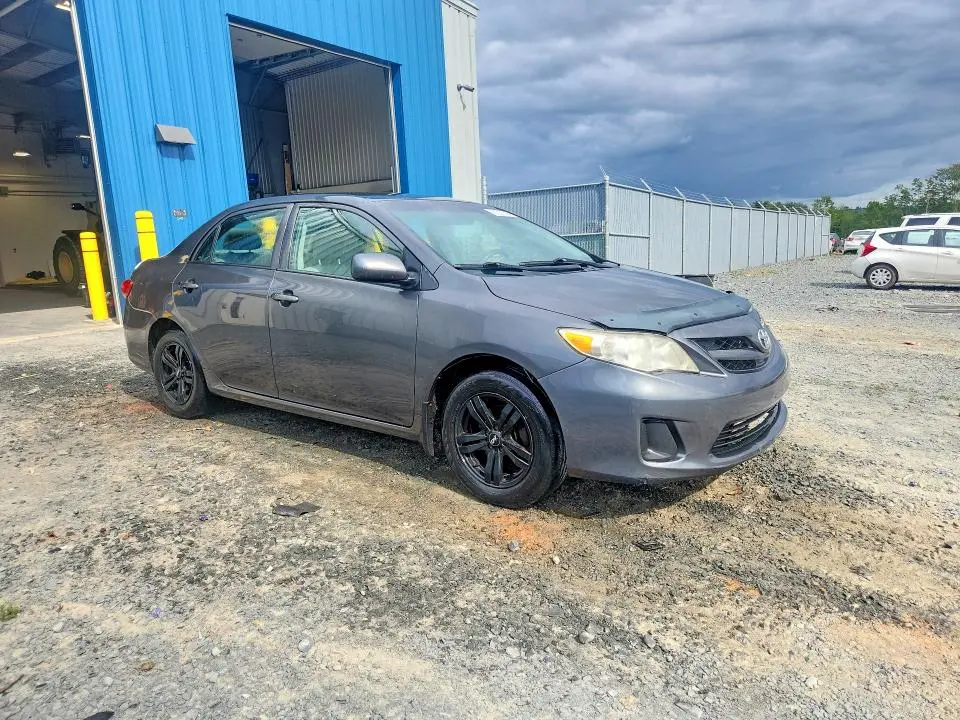 2011 TOYOTA COROLLA BASE  