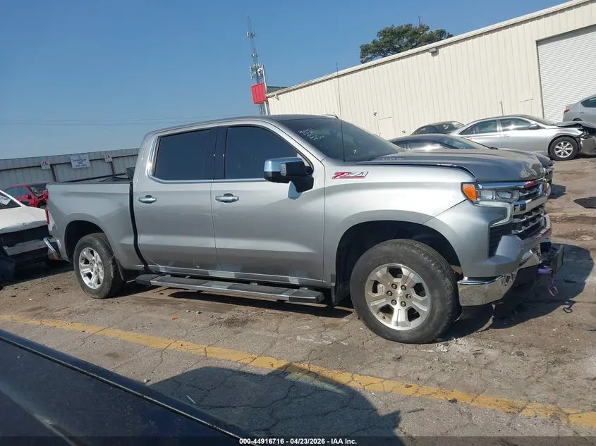 2024 CHEVROLET SILVERADO 1500 4WD  SHORT BED LTZ