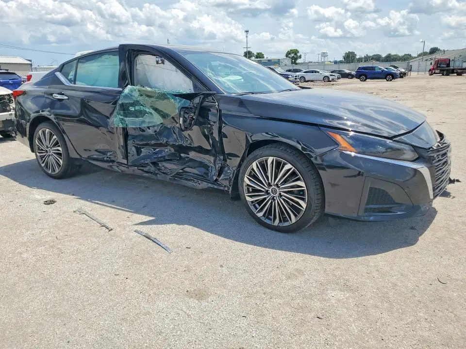 2024 NISSAN ALTIMA SL  
