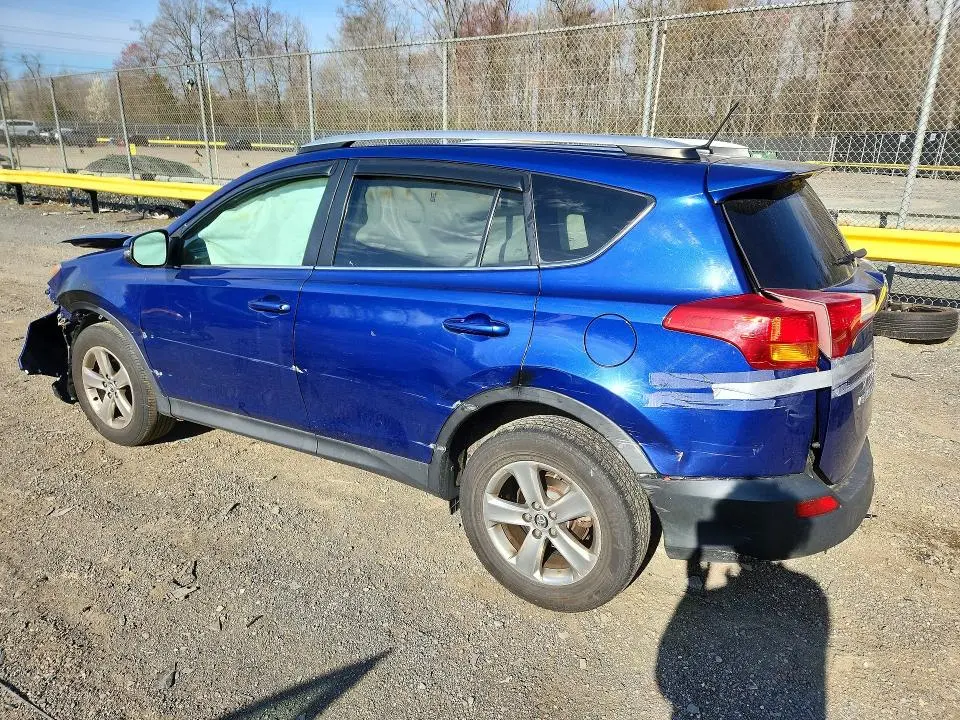 2015 TOYOTA RAV4 XLE  