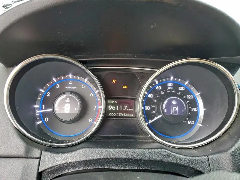 2011 HYUNDAI SONATA SE  