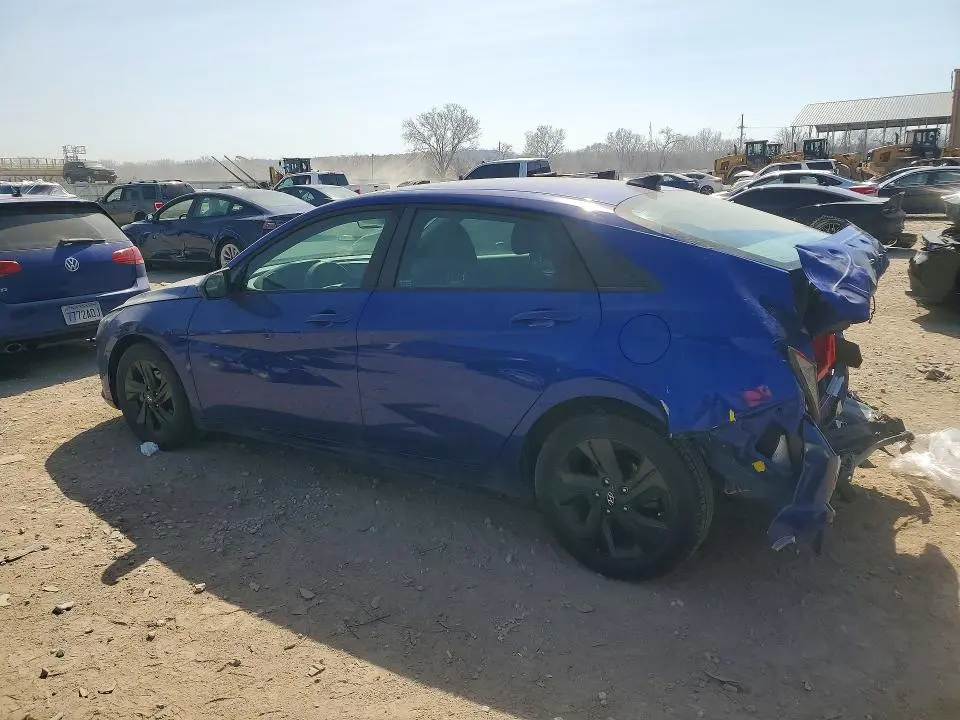 2022 HYUNDAI ELANTRA SEL  