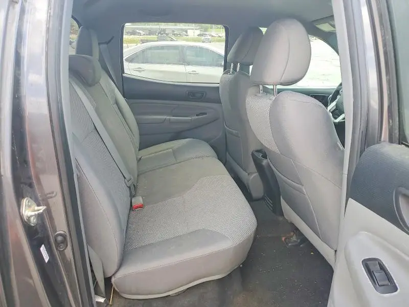 2015 TOYOTA TACOMA V6  