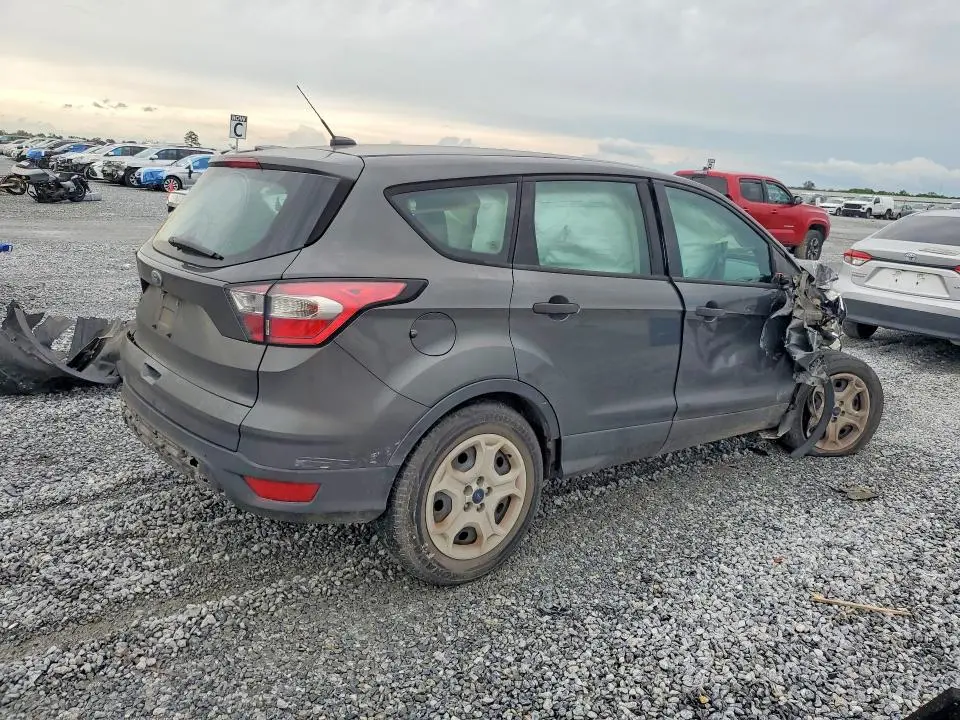 2017 FORD ESCAPE S  