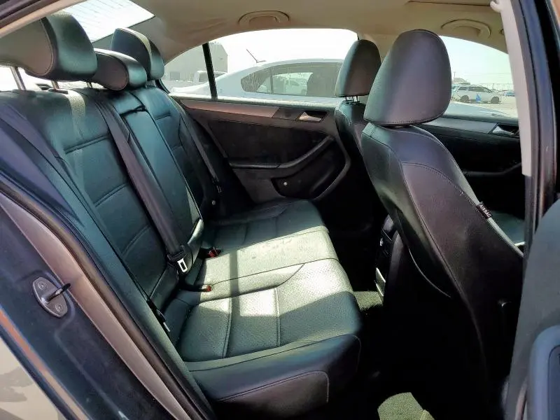 2013 VOLKSWAGEN JETTA TDI  