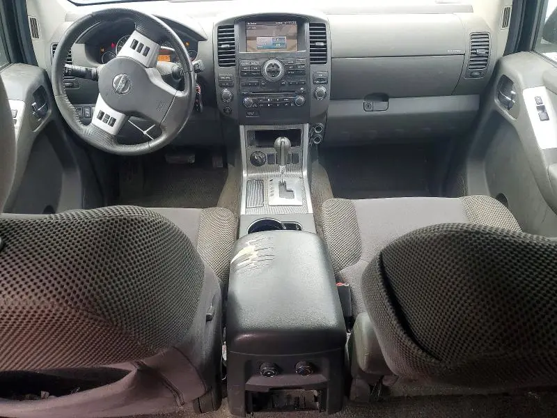2011 NISSAN PATHFINDER S  