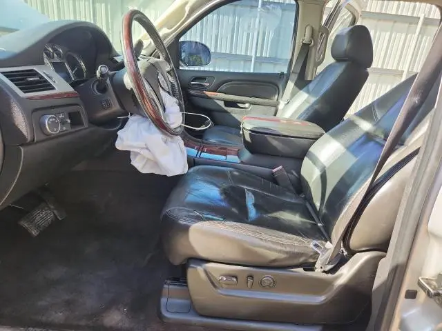 2011 CADILLAC ESCALADE ESV PREMIUM  