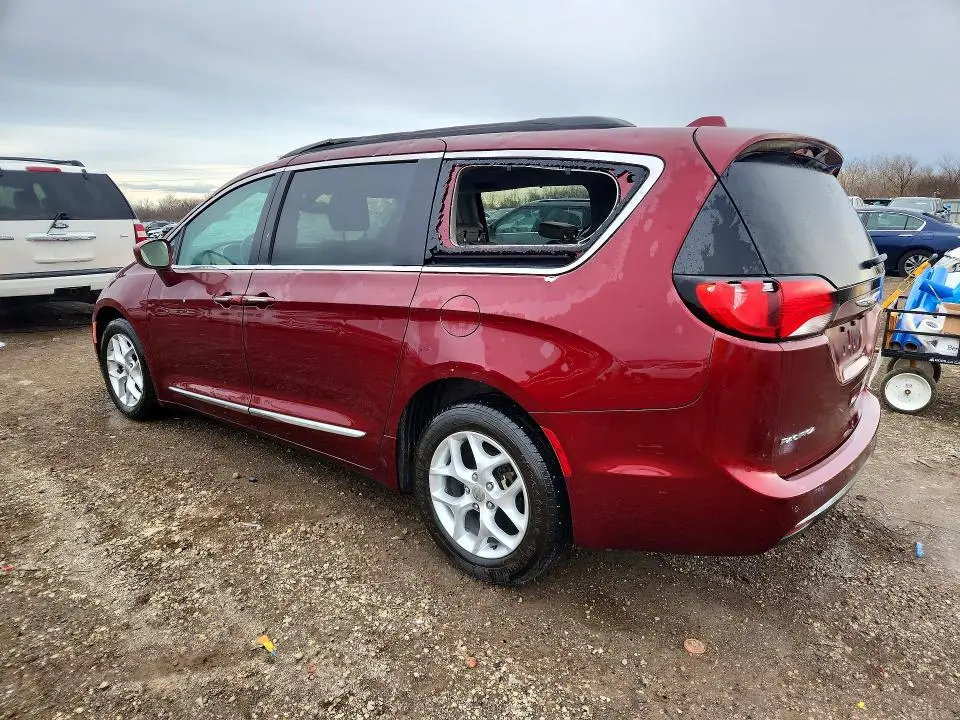 2017 CHRYSLER PACIFICA TOURING L  