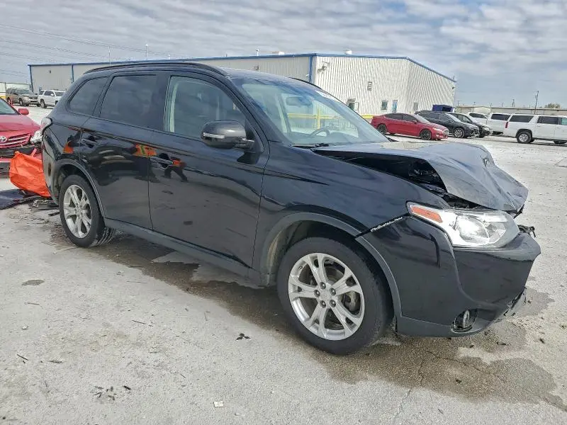 2015 MITSUBISHI OUTLANDER SE  