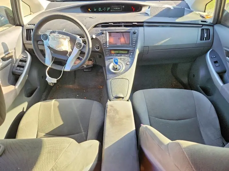 2011 TOYOTA PRIUS THREE  