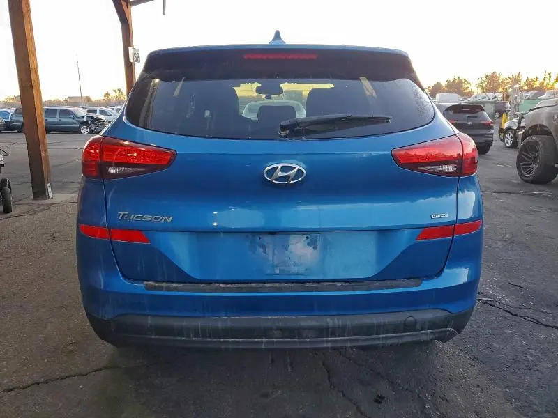 2021 HYUNDAI TUCSON SE  