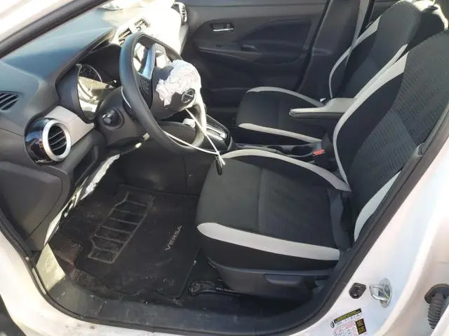 2022 NISSAN VERSA SV  