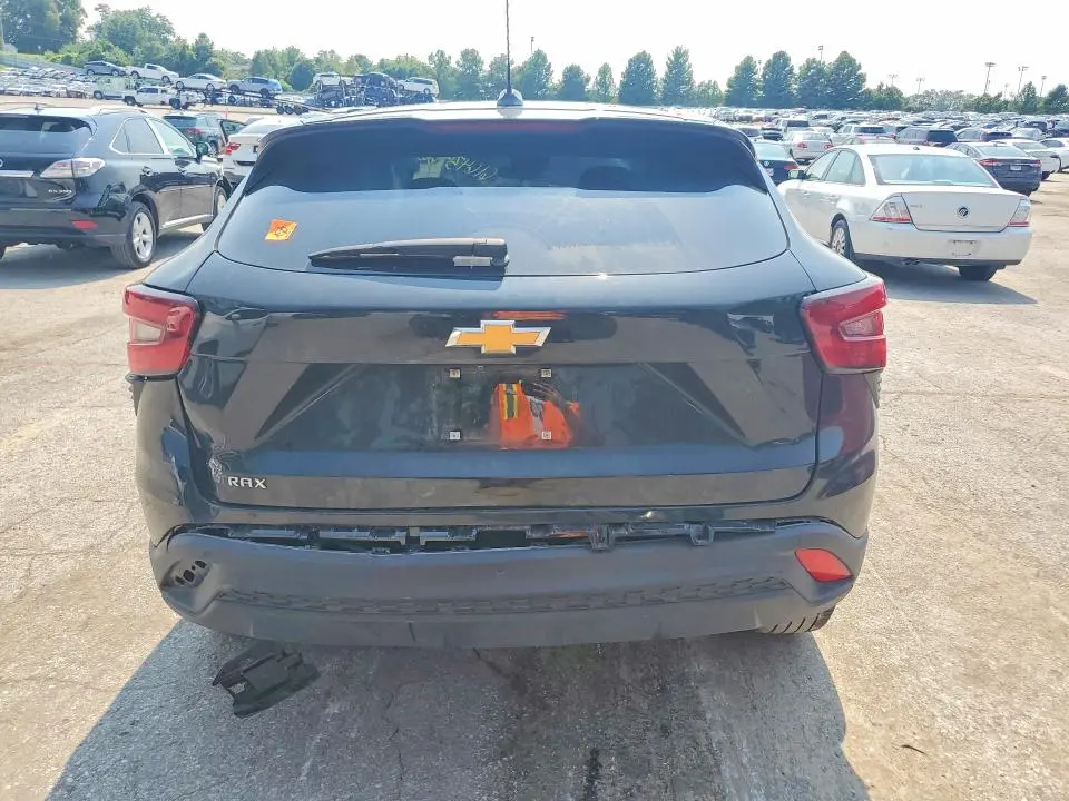 2024 CHEVROLET TRAX LS  