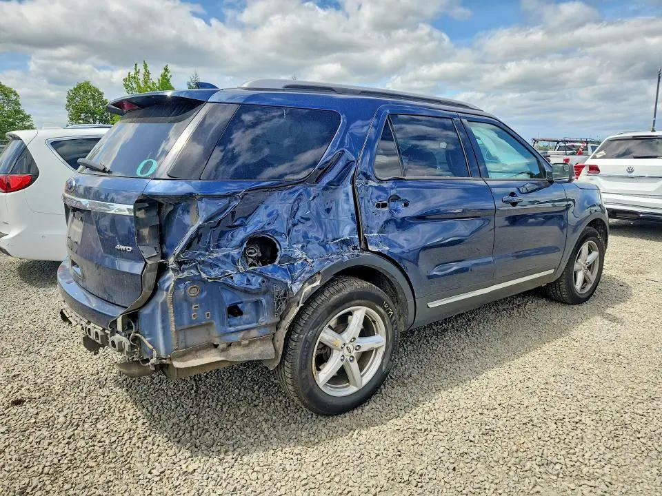 2016 FORD EXPLORER XLT  