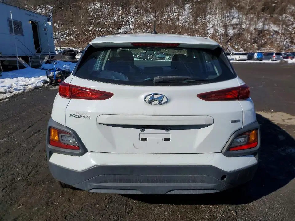 2018 HYUNDAI KONA SE  