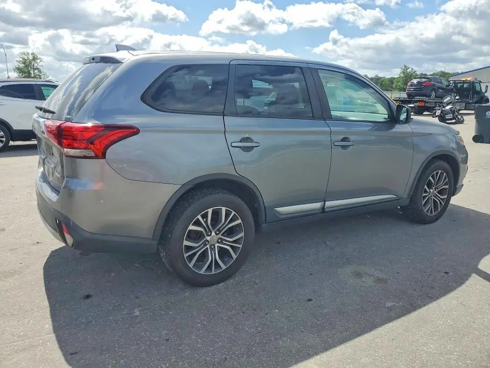 2018 MITSUBISHI OUTLANDER SE  