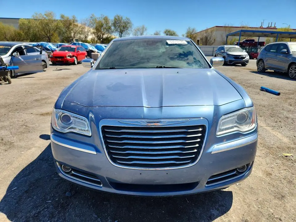 2011 CHRYSLER 300C   