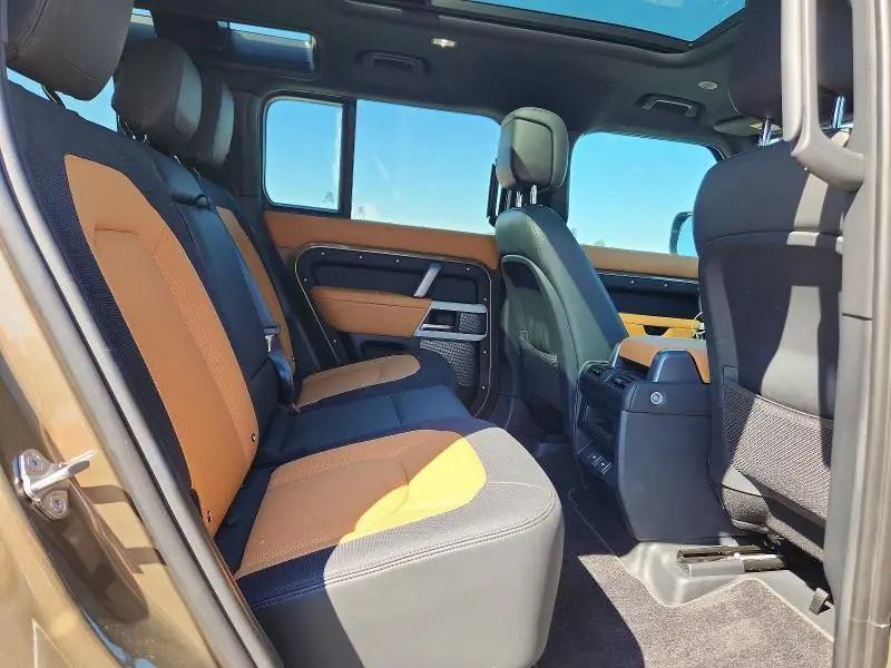 2023 LAND ROVER DEFENDER 110 X-DYNAMIC SE  