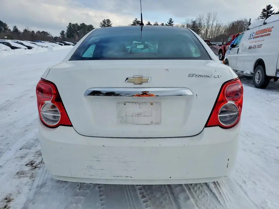 2014 CHEVROLET SONIC LT  