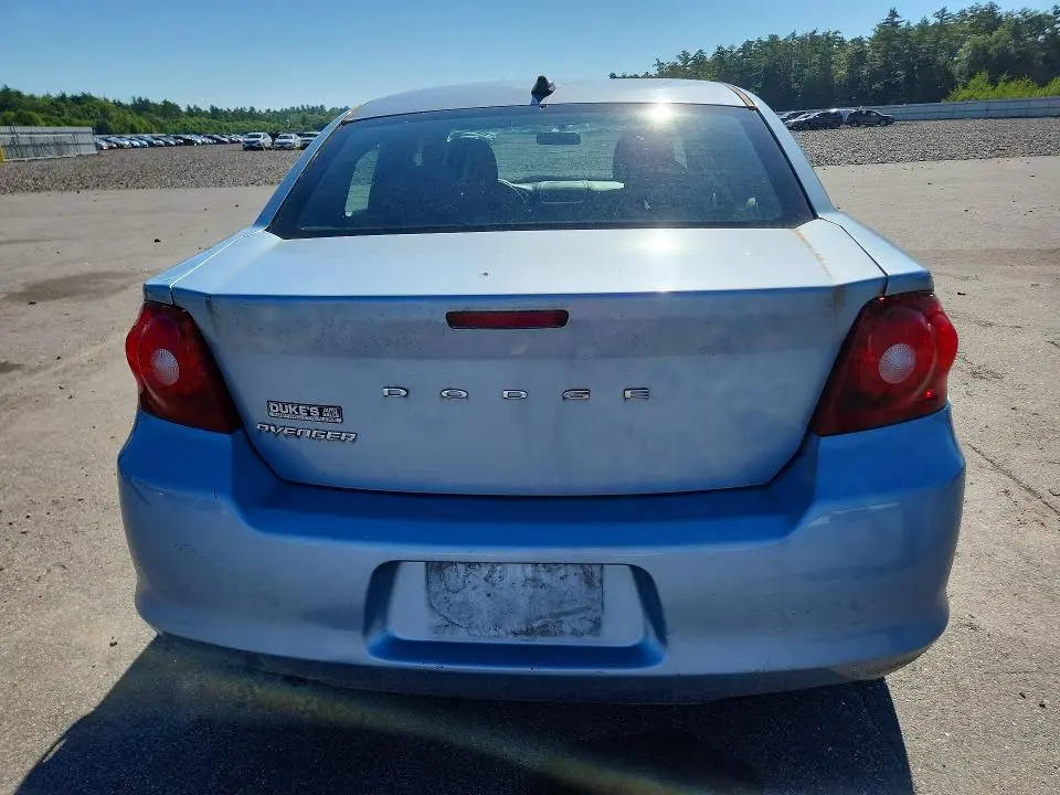 2013 DODGE AVENGER SE  