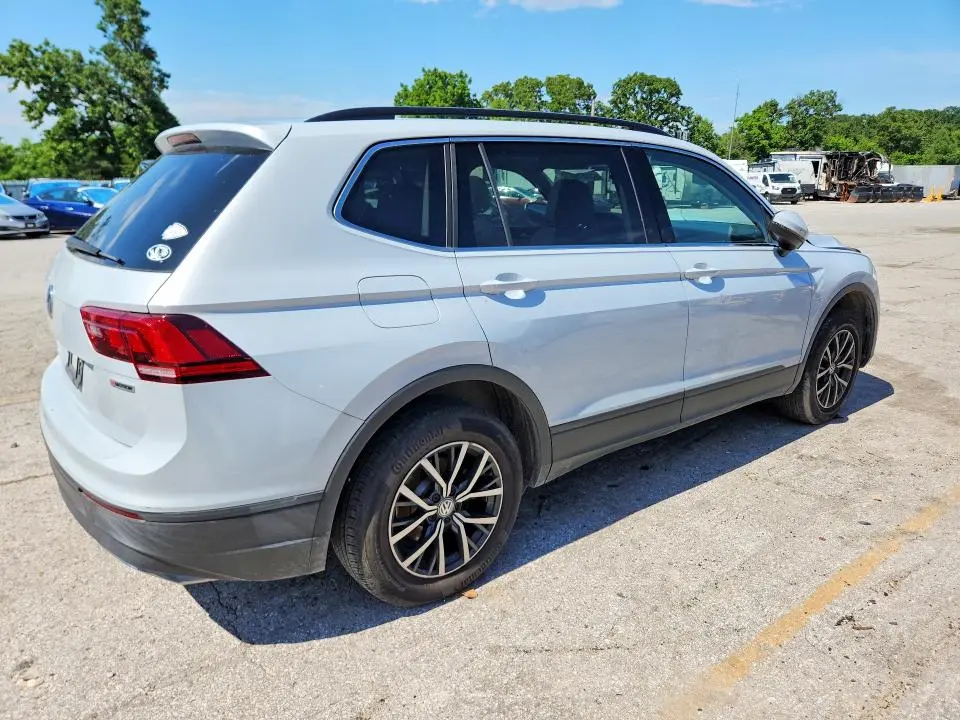 2019 VOLKSWAGEN TIGUAN SE  