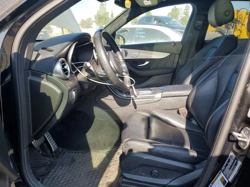 2021 MERCEDES-BENZ GLC 300  