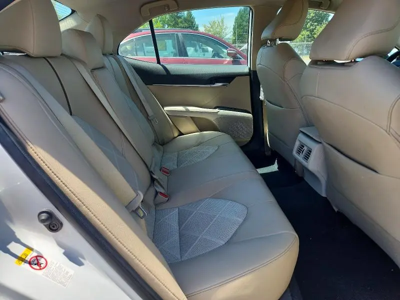 2019 TOYOTA CAMRY XLE  