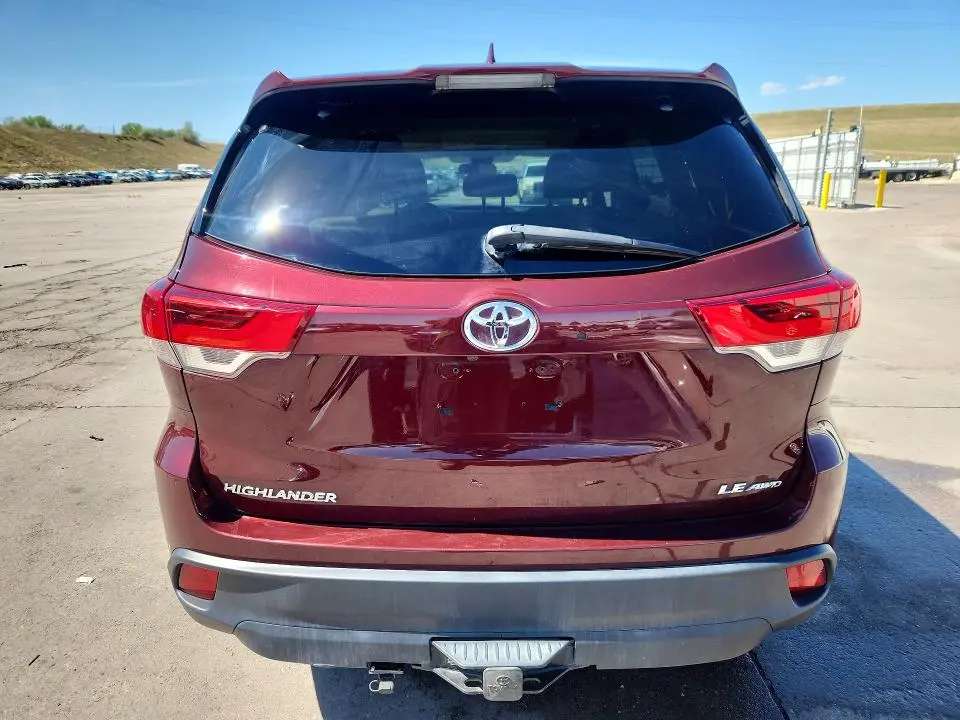 2019 TOYOTA HIGHLANDER LE PLUS  