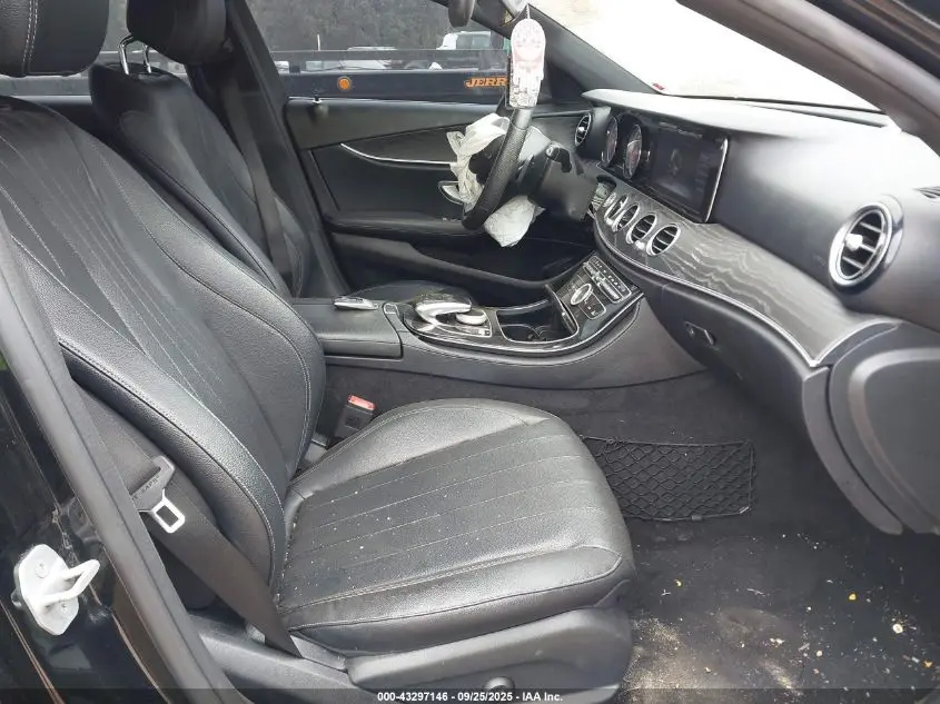 2017 MERCEDES-BENZ E 300  