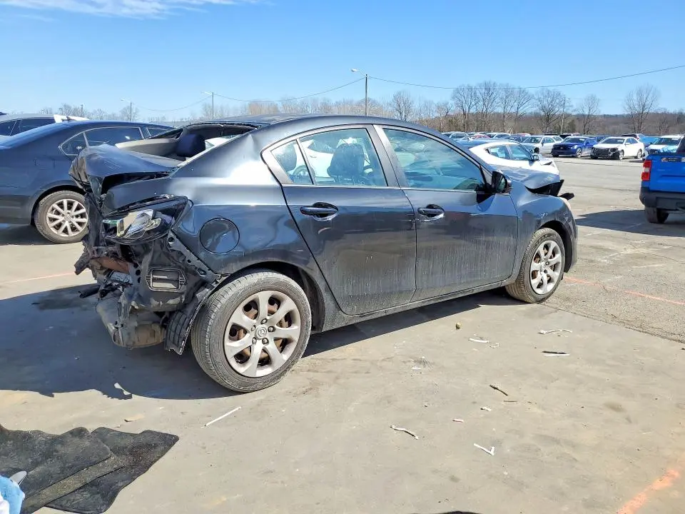 2010 MAZDA 3   