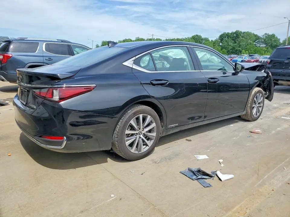 2021 LEXUS ES 300H  